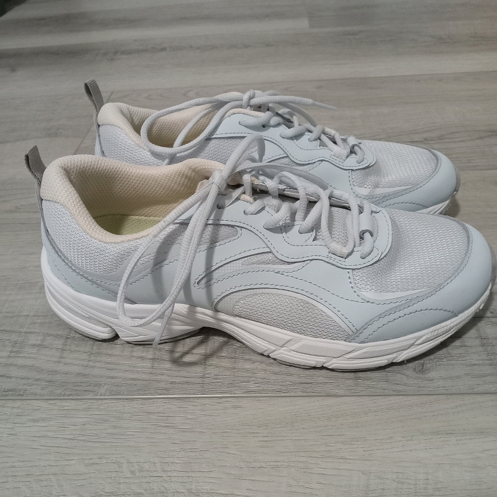 Ryka Athletic Shoes - Picture 3 of 3